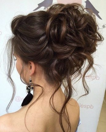 Chignon Décoiffé : 5 Astuces pour un Style Tendance